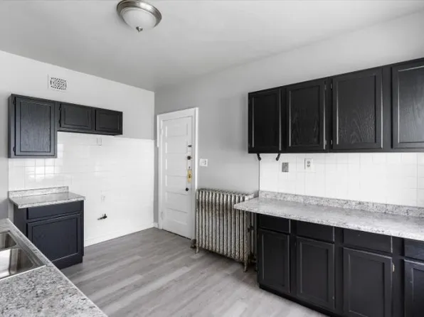 2670 N 1st St, Milwaukee, WI 53212