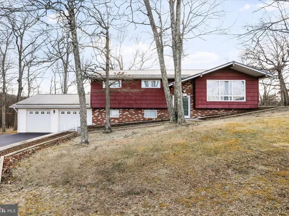 876 Sunrise Dr, Fort Ashby, WV 26719