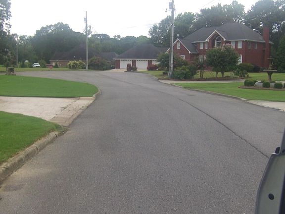 4th image of 1111 Bent Brook Dr