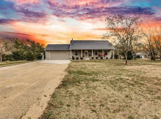 512 N Main St, Whitewater, KS 67154