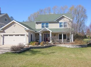 5814 Bentley Ave, Clarendon Hills, IL 60514