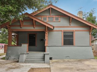 902 W Gramercy Pl, San Antonio, TX 78201