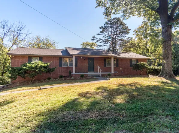 1224 April Dr APT 2, Knoxville, TN 37919