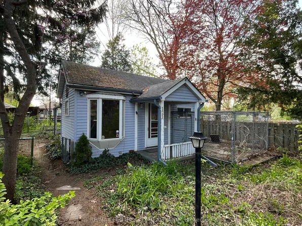 121 Barker St, London, ON N5Y 1X9