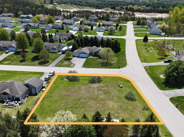 0 Powder Horn Dr, Traverse City, MI 49685