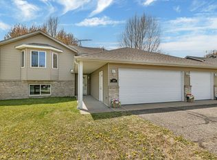 1904 4th St N, Sartell, MN 56377