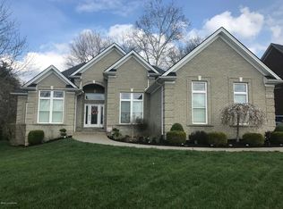 905 Willow Pointe Dr, Louisville, KY 40299