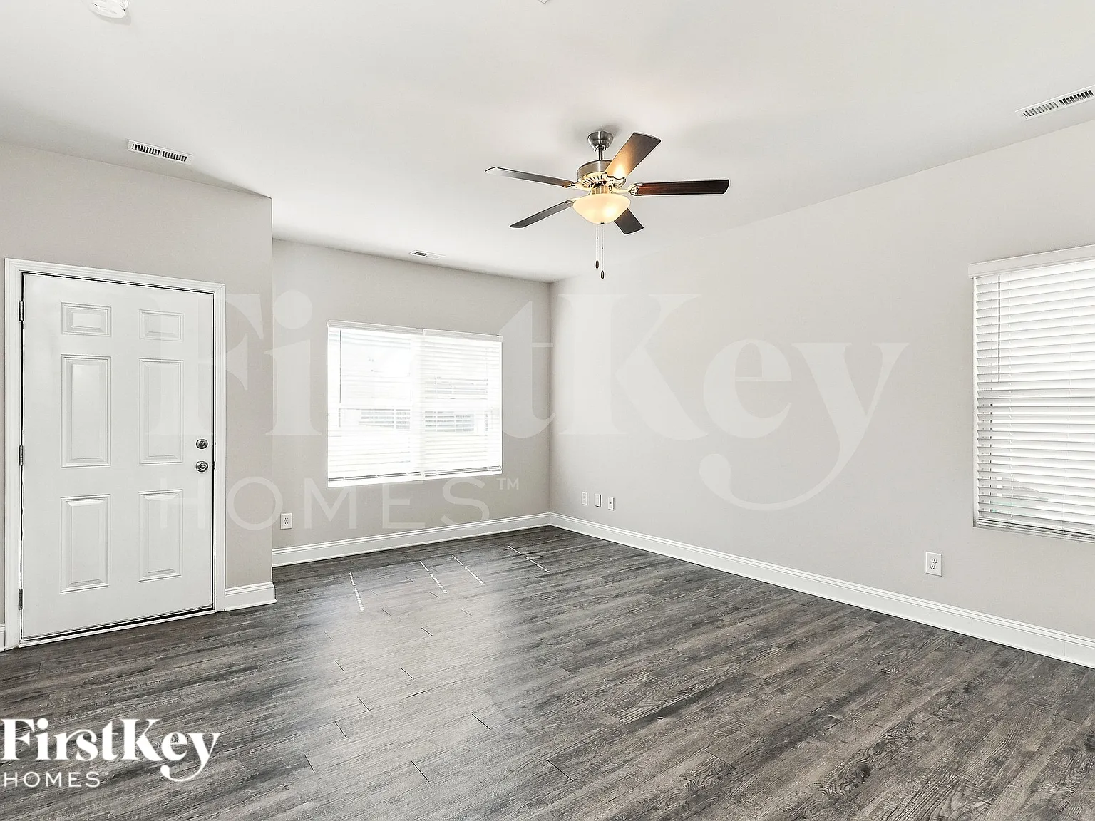 3 bed, 2.5 bath, 1881 sqft, $2,500 — Photo 3
