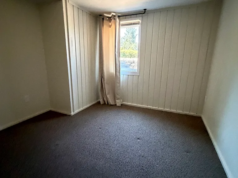 519 W Milwaukee Dr — Photo 13