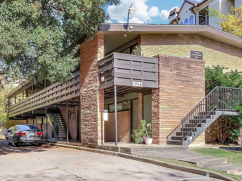 Small, quiet complex in Rice University neighborhood