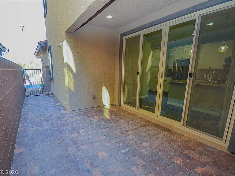541 Tokopah Falls St — Photo 13