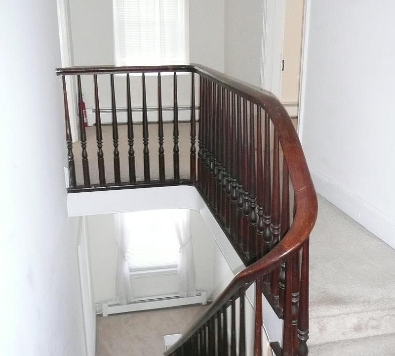 Staircase 2nd to 3rd flr