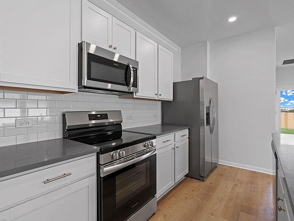 7th image of this home