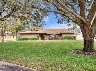 1106 Country Close Dr, Lutz, FL 33548