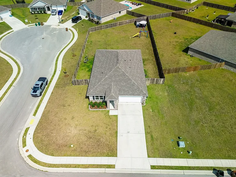 1033 Enclave Cir — Photo 25
