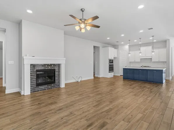 5815 Pink Coral Ln, Manvel, TX 77578