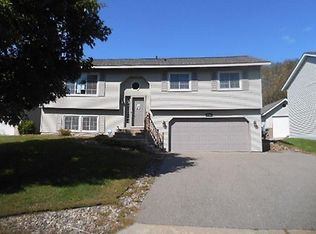 579 Kendall Dr, Hastings, MN 55033