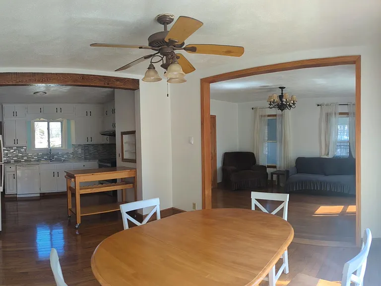 Kitchen/Dinning area/ family room