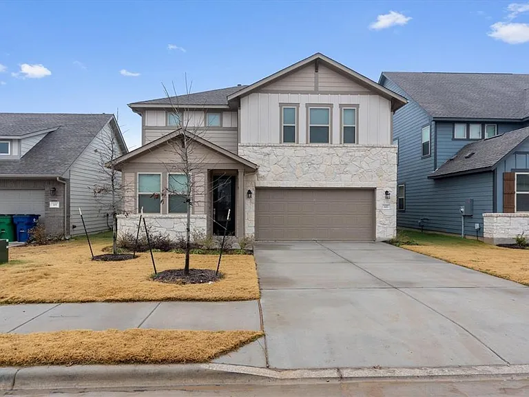 127 Wrangell Way — Photo 1