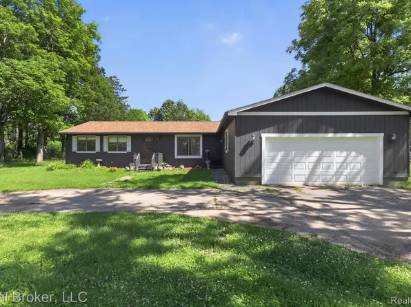 48050 Hull Rd, Van Buren Township, MI 48111