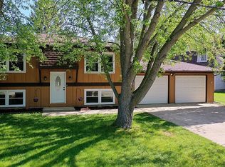 651 W Brickville Rd, Sycamore, IL 60178