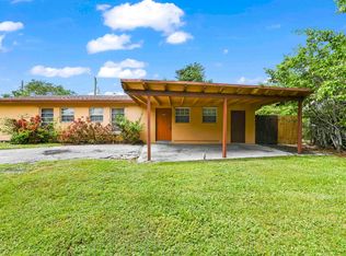 1924 Ware Cir, West Palm Beach, FL 33409
