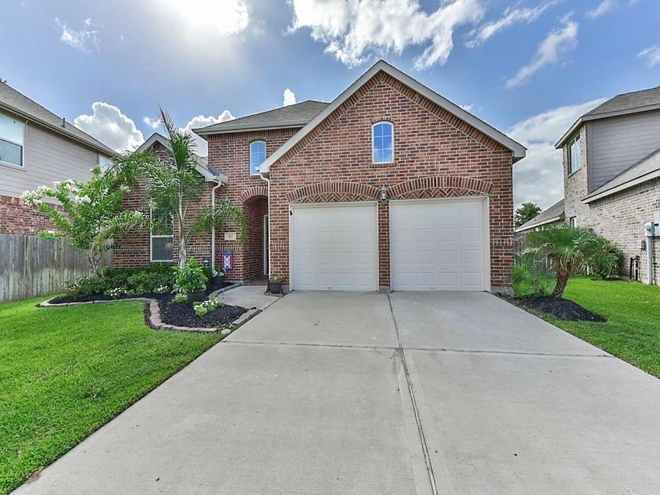 1st image of 601 Chesterfield Ln