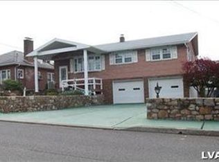 138 5th St, Walnutport, PA 18088