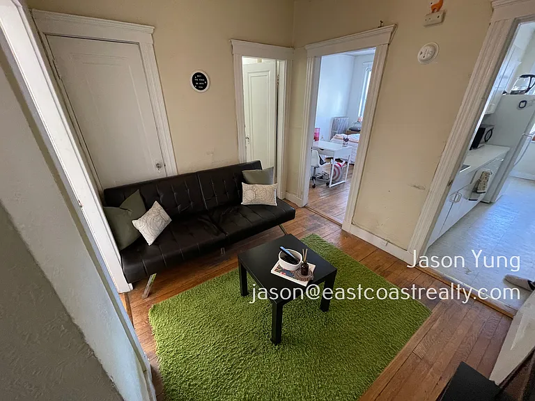 42 Linden St #15 — Photo 8