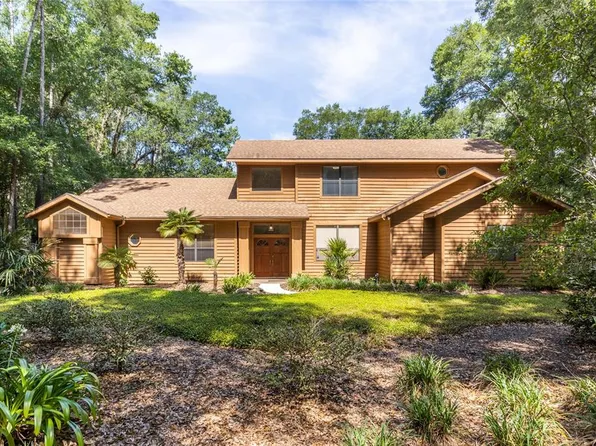 2210 NW 38th Dr, Gainesville, FL 32605