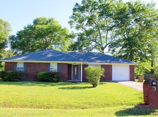 77 E Red Fox Ct, Midway, GA 31320