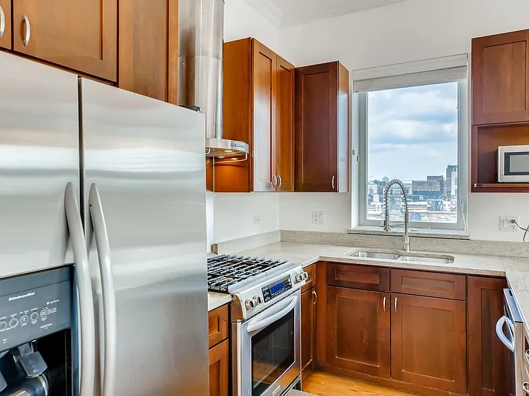 2428 W Augusta Blvd #3 — Photo 8