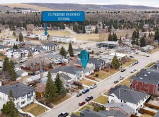 8531 N 47th Ave NW, Calgary, AB T3B1Z8