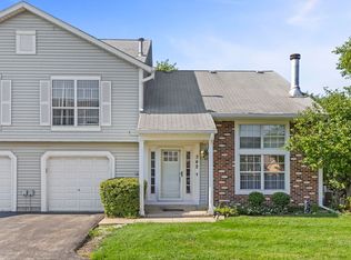 342 Redwing Dr, Bolingbrook, IL 60440