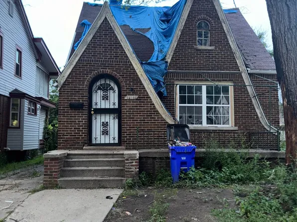 15100 Lesure St, Detroit, MI 48227