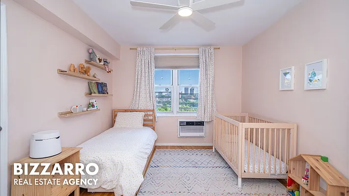 Bedroom, photo 3