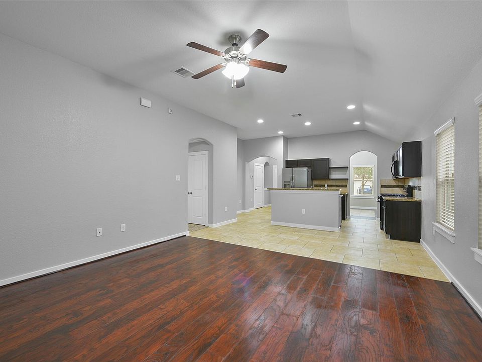 1st image of 6911 Rosemont Ct