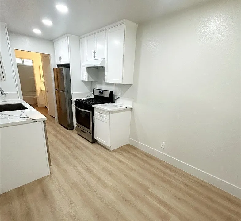 1031 Linden Ave #104