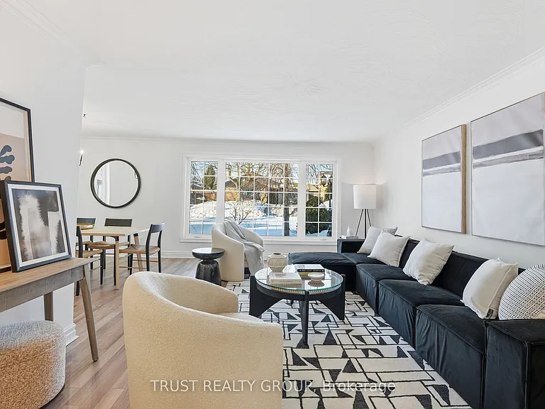 9 Del Ria Dr — Photo 11