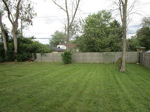 5th image of 2025 Honore Ave
