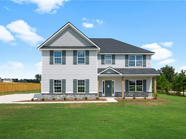 32 Heartland Blvd, Fort Mitchell, AL 36856