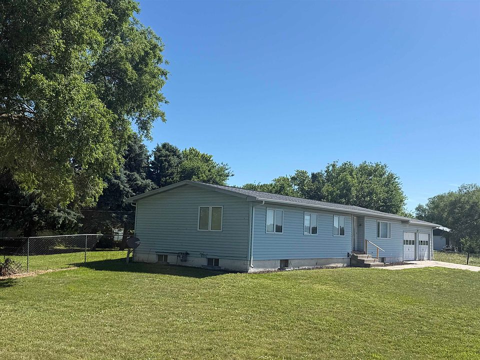1st image of 406 17th St