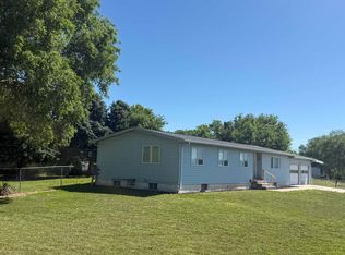 406 17th St, Stanton, NE 68779