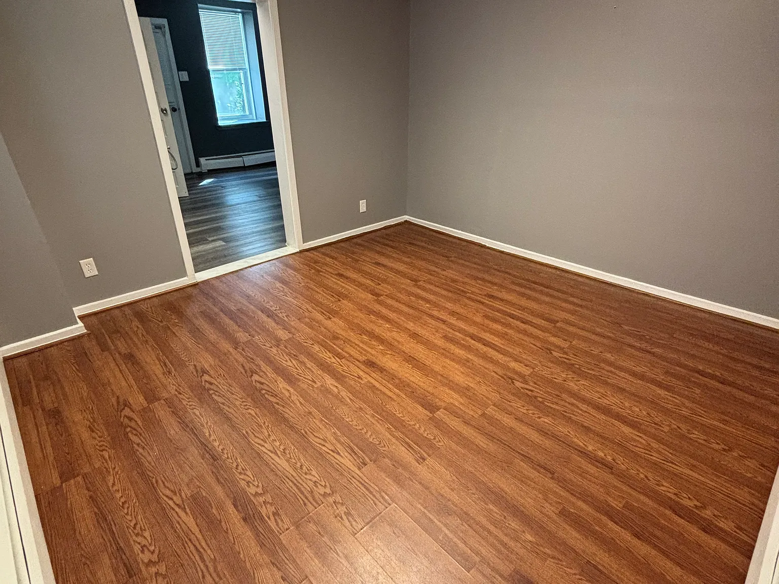 225 Riverside St — Photo 4