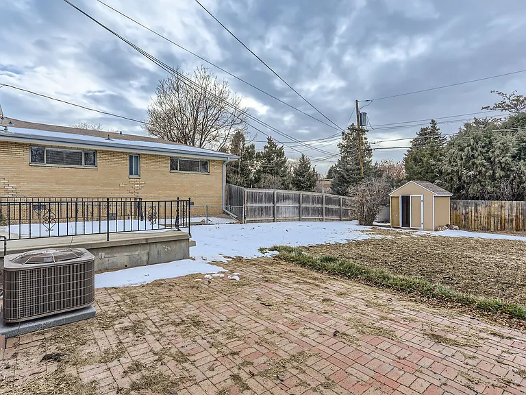 849 Grape St — Photo 26