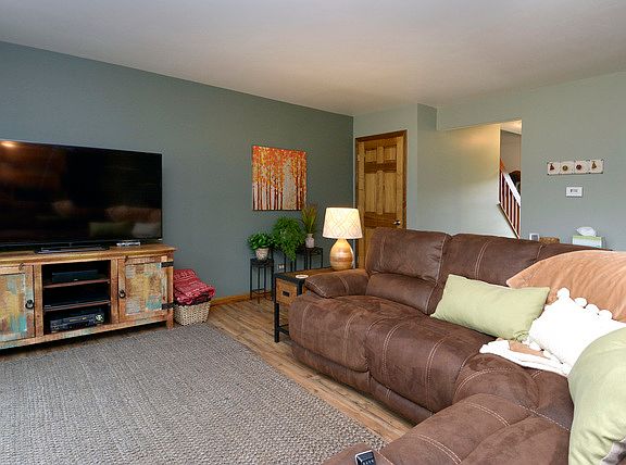 5th image of 4627 Southhampton Dr