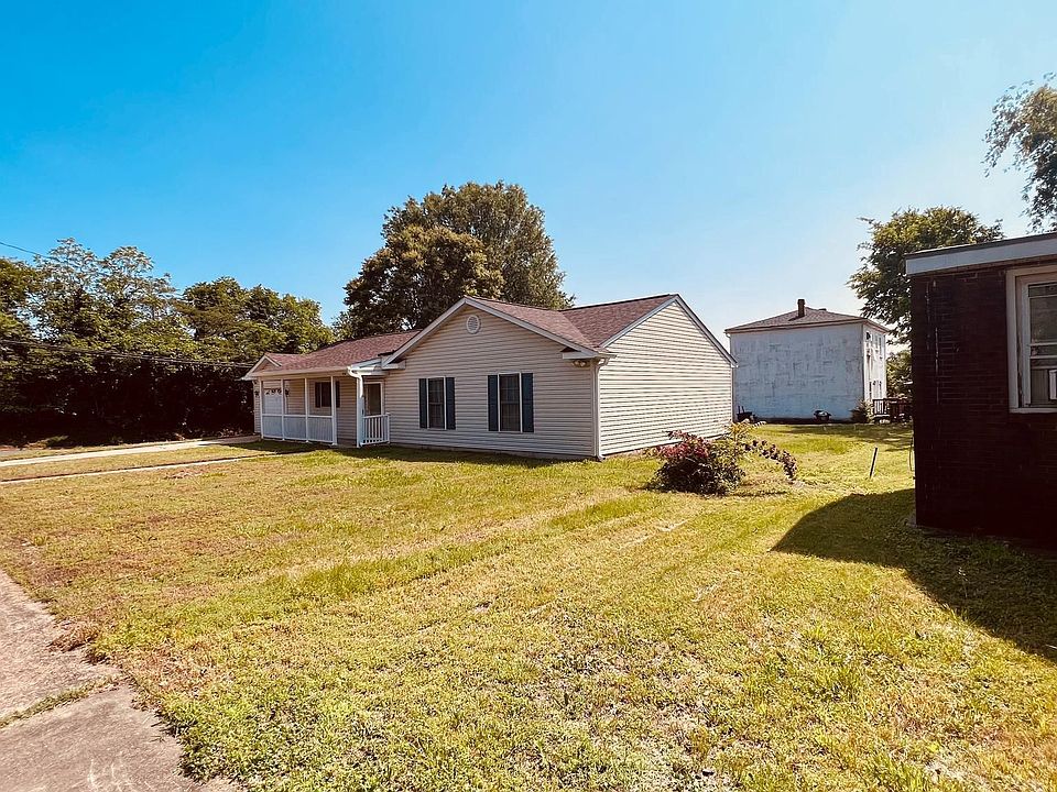 1st image of 808 Myrick St