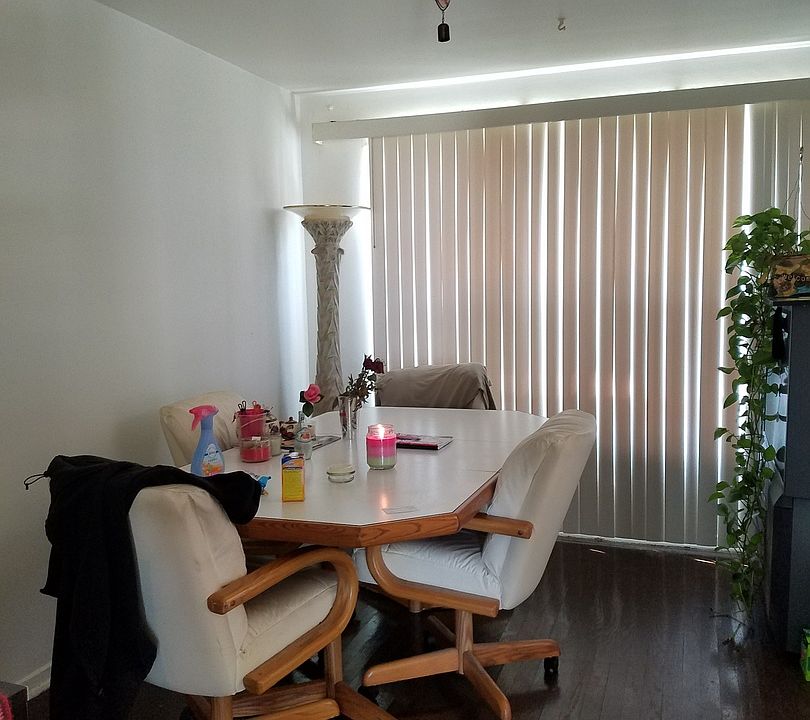 2nd image of 31 Indianwood Blvd