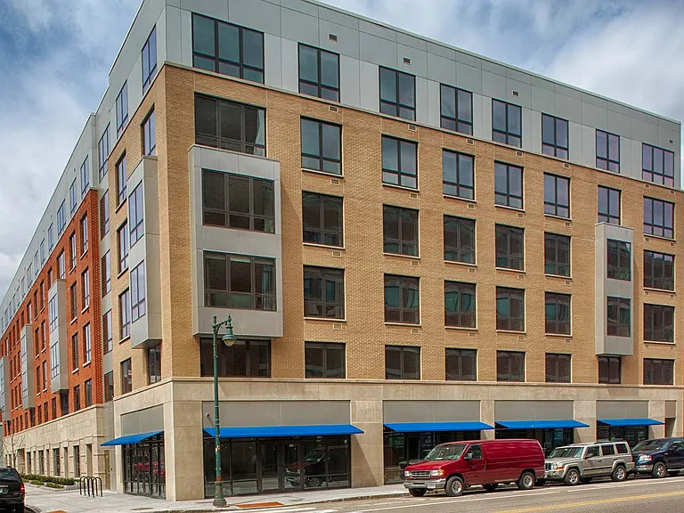 Pet-friendly community in Cambridge, MA