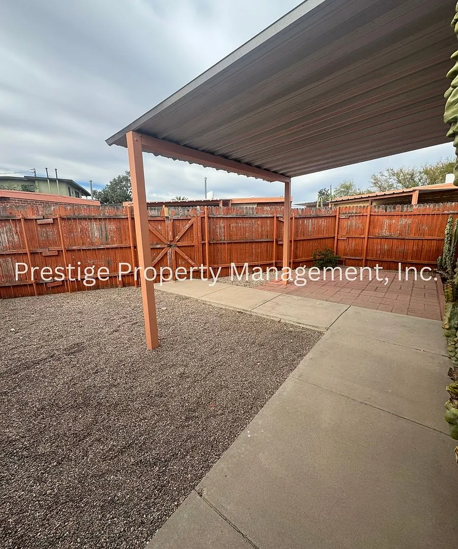 2128 — Photo 2